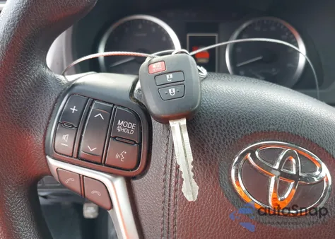 2018 Toyota Highlander Le из США, поврежденный, VIN 5TDBZRFH4JS873023